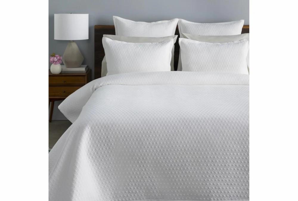 Bedding | Eastern King Quilt-3 Piece Set Geo Diamonds White Decor