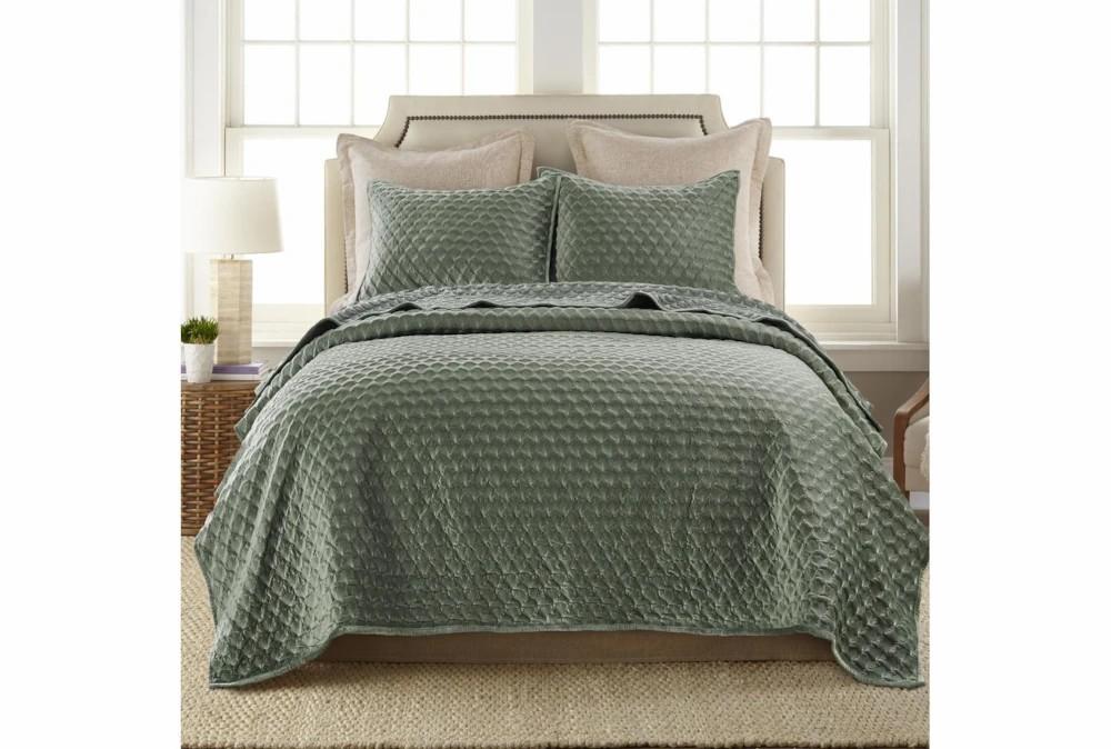 Bedding | Eastern King Quilt-3 Piece Set Scallop Textured Velvet In Sea Spray Decor